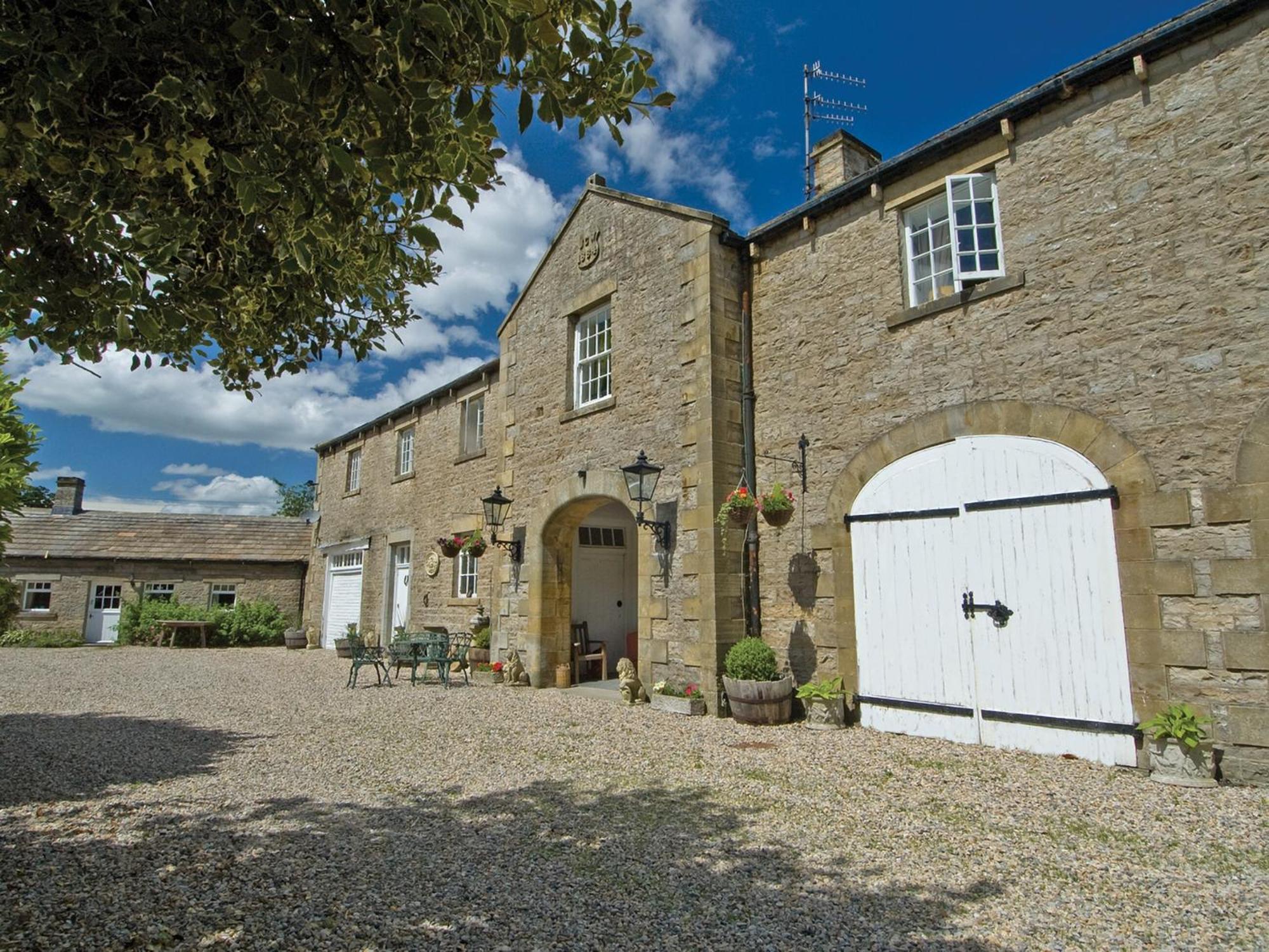 Coach House - E5120 Villa West Burton Екстериор снимка