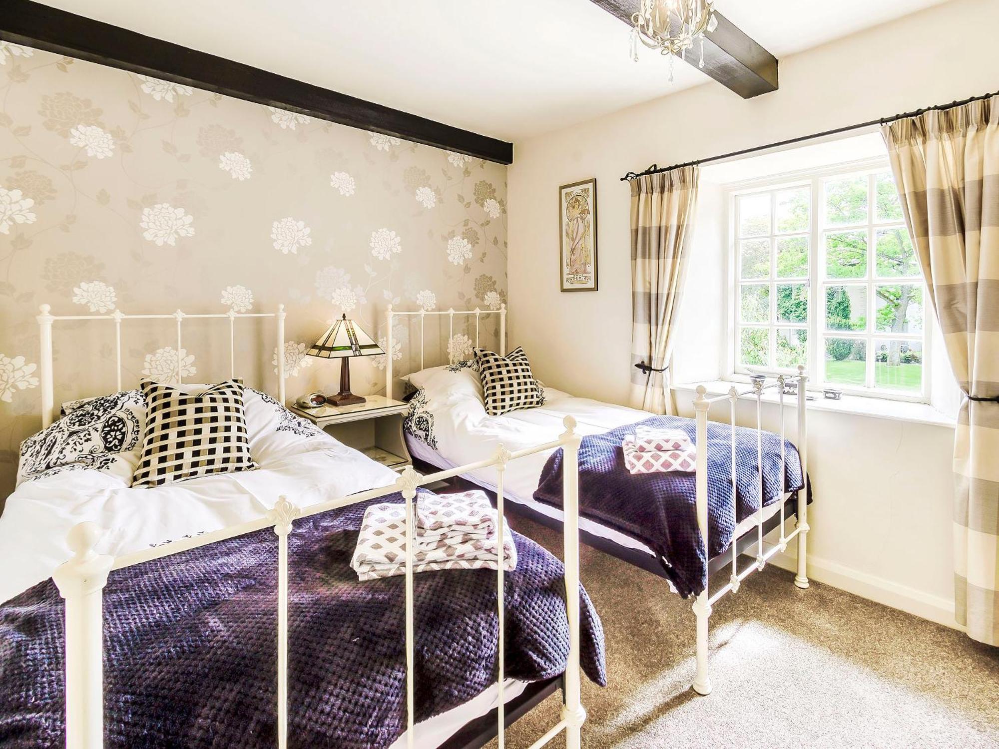 Coach House - E5120 Villa West Burton Екстериор снимка