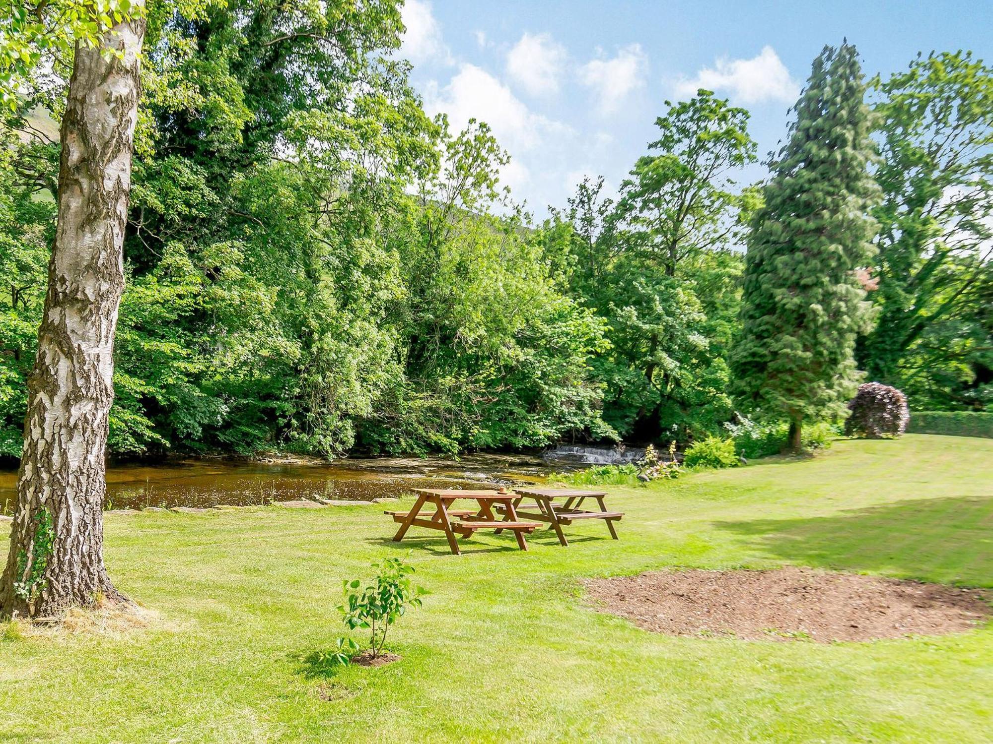 Coach House - E5120 Villa West Burton Екстериор снимка